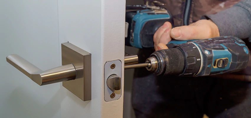 Broken Door Handle Lock Repair in Torrance, California